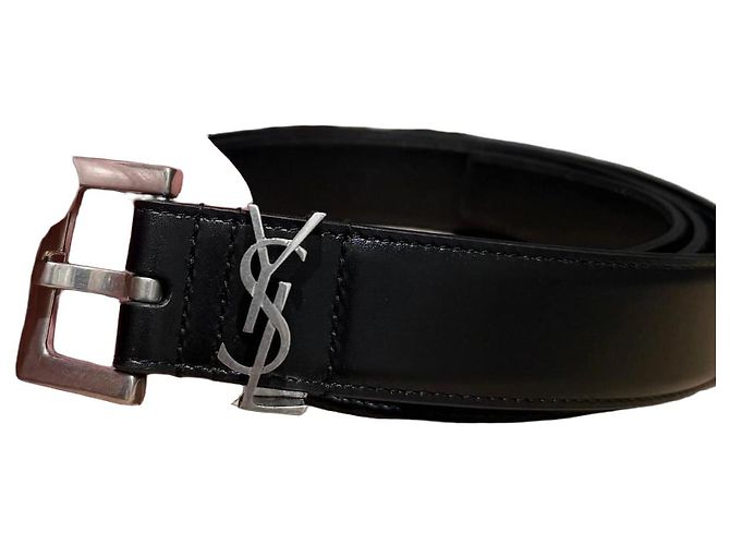 Saint Laurent Schwarzer Ledergürtel mit silbernem YSL-Logo