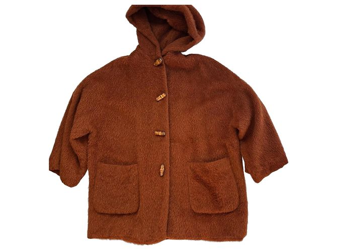 Abrigo Duffle Coat Gucci de Alpaca con Detalles de Bambú