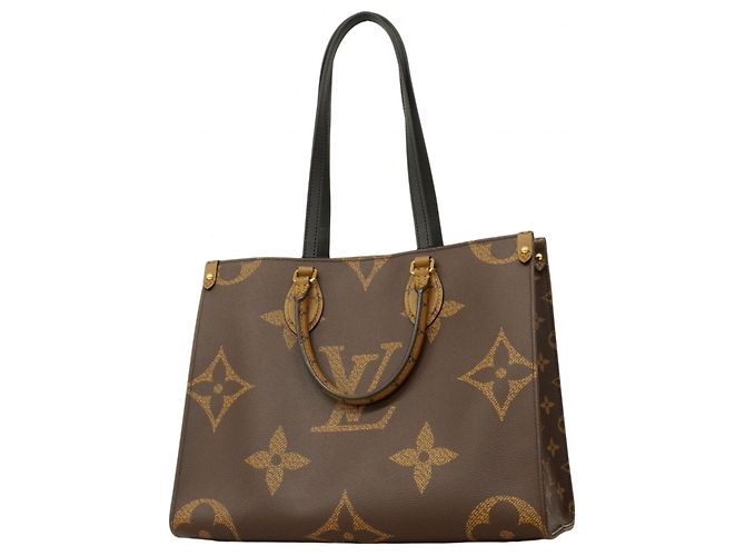 Louis Vuitton Monogram Giant Reverse OnTheGo MM Tote Bag Braun