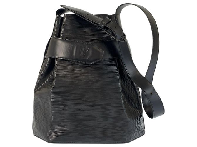 Bolsa de Ombro PM em Couro Epi Preto Louis Vuitton