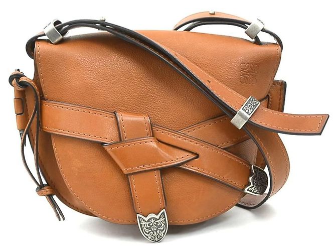 Bolso de Hombro de Cuero Loewe Castaño