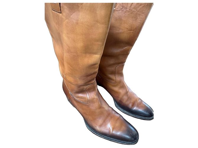 Gucci High Leather Boots Brown