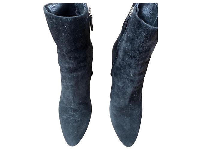 Bottines en daim noir Gucci