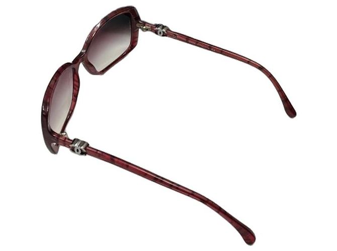 Chanel sunglasses in red acetate Dark red