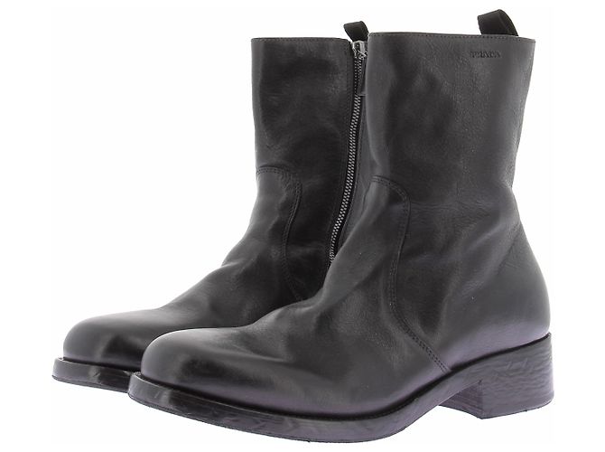 Prada Botines de cuero negro
