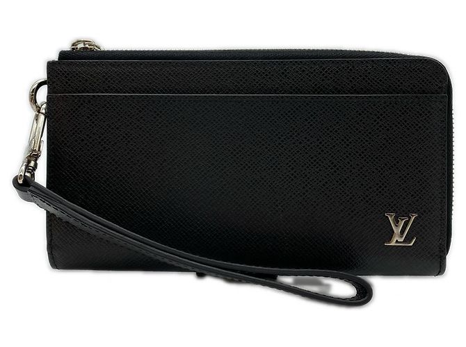 Louis Vuitton Taiga Zippy Dragonne Long Wallet Black