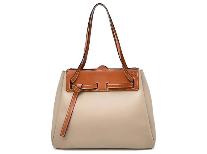 Bolsa de ombro de couro Loewe Lazo para mulheres Bege Cinza