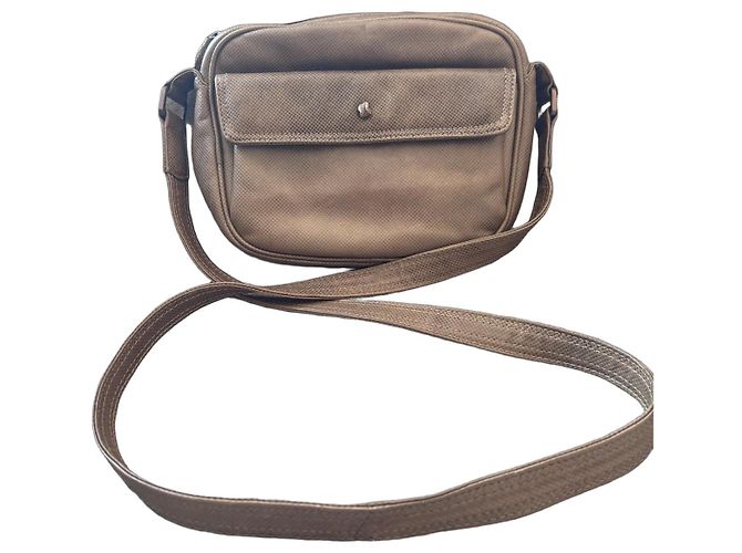 Bottega Veneta Bolsa de couro feita de couro Marrom