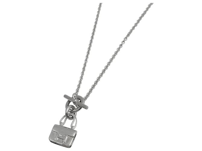 Collar Amulette Constance de Hermès en Plata 925