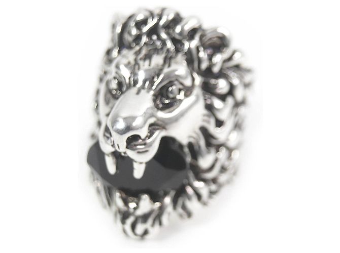 Anello in argento con testa di leone GUCCI 