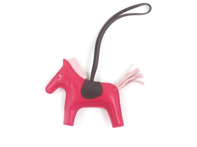 Charm Rodeo MM Hermès en Rose Sakura
