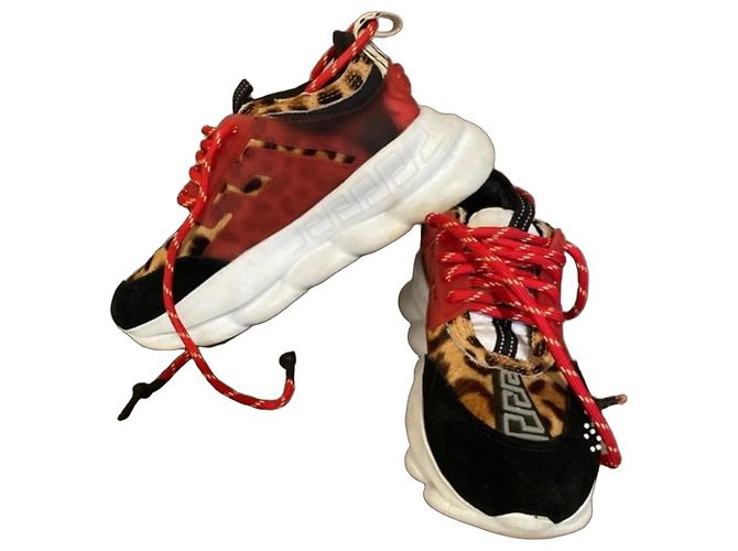 Versace Sneaker aus Leder schwarz rot