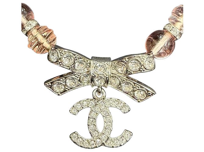 Collar choker de strass con cinta Coco Mark B23S modelo 2023 de Chanel Plata Rosa