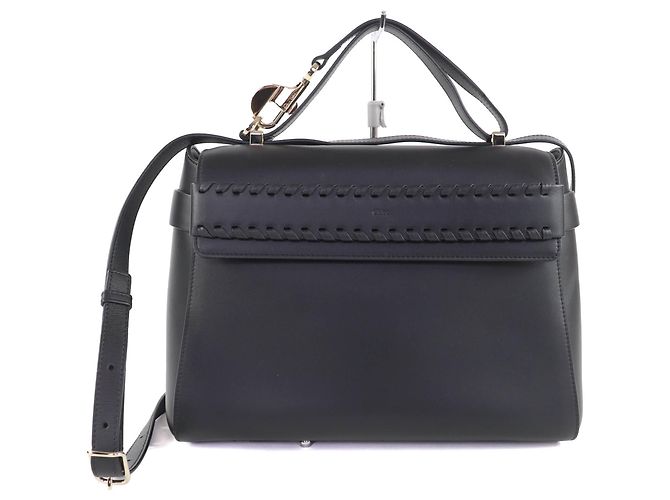 Bolsa de Ombro de Couro NACHA da Chloé em Preto