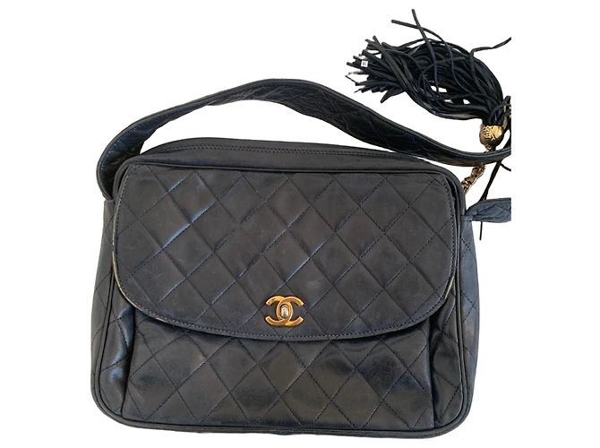 Bolsa de ombro Chanel Camera preta de couro Preto