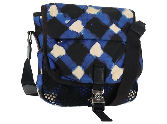 Borsa a Spalla CHANEL Nylon Blu Nero Argento CC Auth 141222V