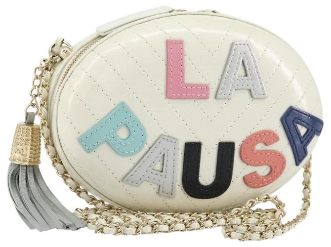 CHANEL V Stitch Bolsa de Ombro com Corrente Couro Branco Ouro CC Auth 144830SAV Dourado