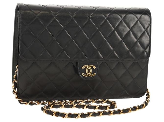 Bolsa de ombro CHANEL em couro de cordeiro preto com corrente dourada CC Auth 148654SAM Dourado