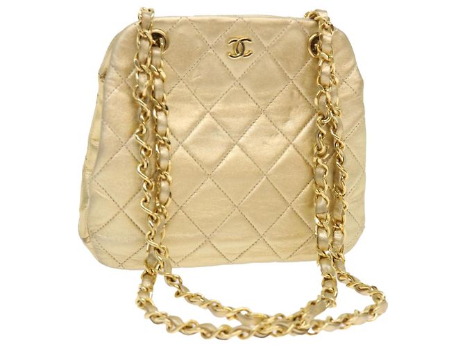 CHANEL Matelassé Schultertasche aus Leder mit goldener Kette CC Auth 53015SAM