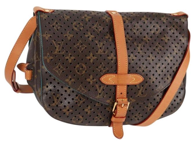 LOUIS VUITTON Bolsa de Ombro Monogram Perfo Saumur 30 M93998 LV Auth BA1291SAV Monograma
