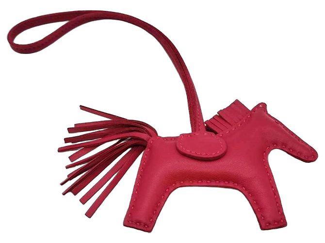 Charm de bolsa Rodeo PM da Hermès Rosa