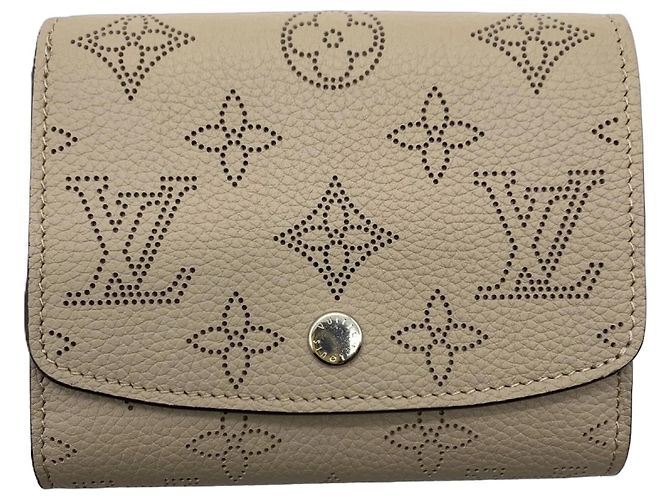 Louis Vuitton Bi-fold Wallet Mahina Beige