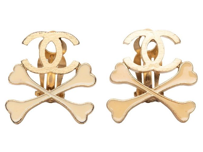 Orecchini in osso con il logo Coco di Chanel Beige D'oro