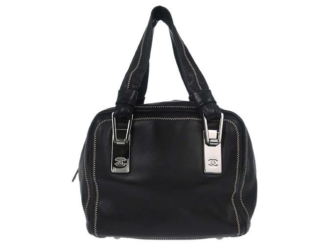 Chanel CC Bowler en cuir Noir