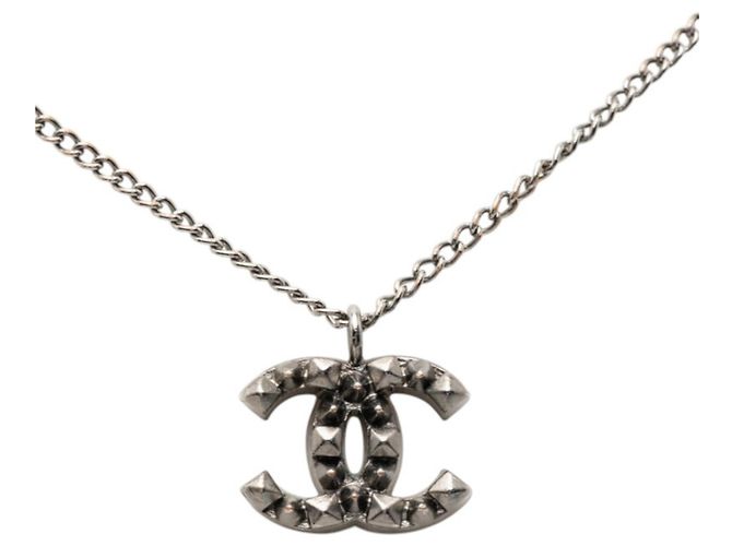 Timeless Collar Péndulo Stud Coco Mark de Chanel Plata