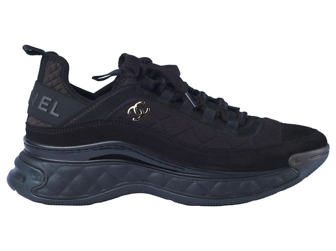 Chanel Interlocking CC Logo Sneakers Schwarz