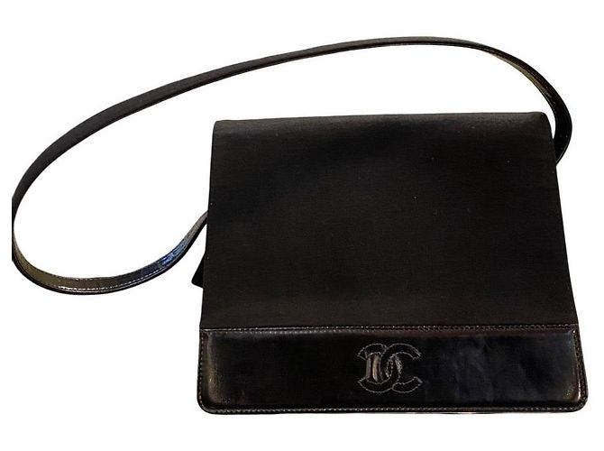1997 Chanel handbag Black fabric