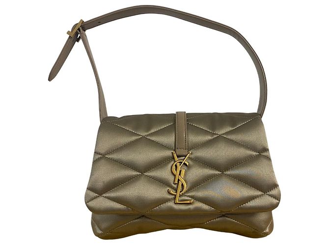 Saint Laurent Le 5 à 7 in Satin