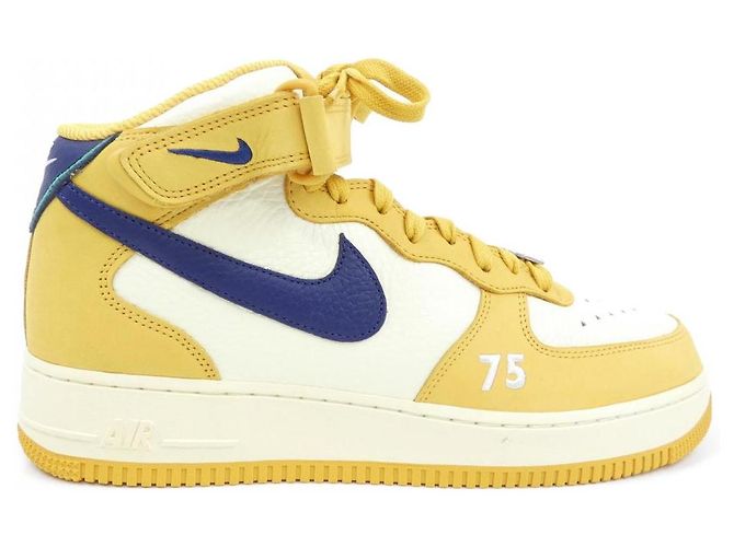 Autre Marque Nike Sneaker Gelb