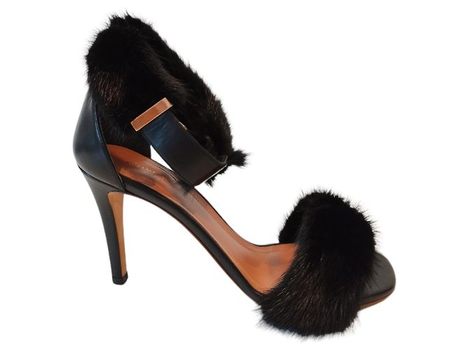 Céline Sandalias de tacón Celine de cuero y piel de visón negro