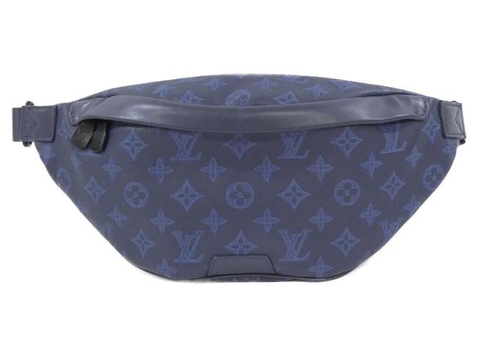 Marsupio Louis Vuitton Discovery Bumbag Monogram Shadow Blu Blu navy