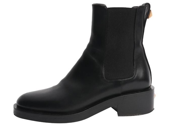 Valentino Black Rockstud chelsea boots - size EU 37