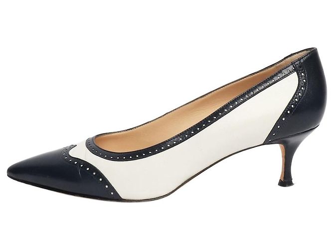 Manolo Blahnik Navy leather kitten-heel pumps - size EU 41.5 Navy blue