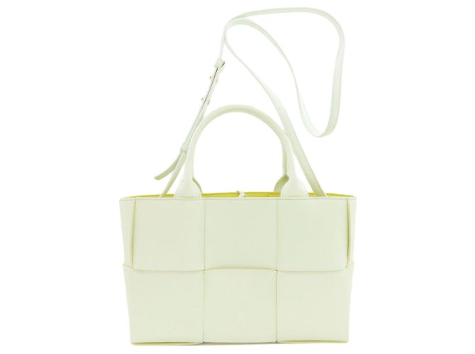 Bolsa Arco da Bottega Veneta