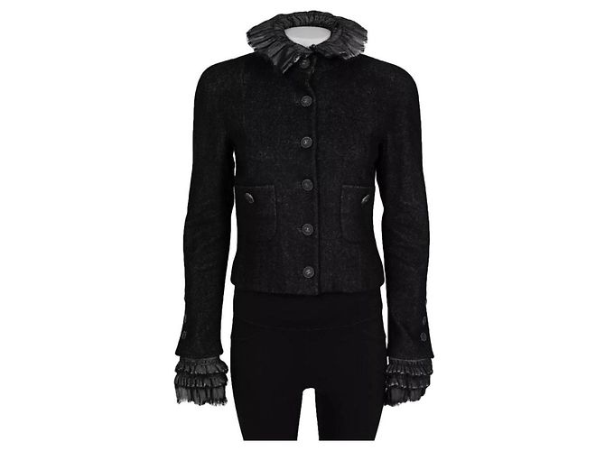 Schwarze cropped Jacke Chanel 2013 NWOT Größe 38 Gebraucht