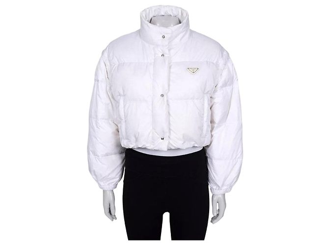 Giacca corta in piuma con logo Prada bianca IT 38 / XS usata