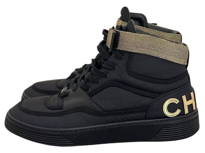 Chanel Interlocking CC Logo Nylon Sneakers - Size 40 Pre-owned