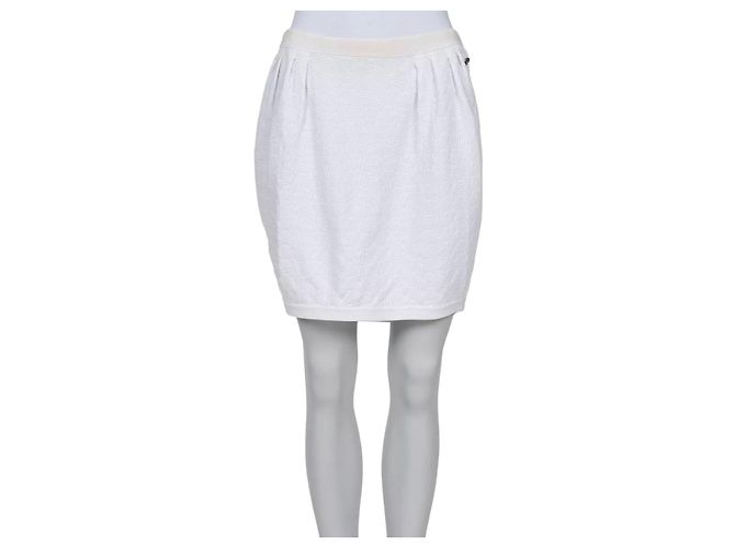 Falda Slim de Algodón Blanco Chic Chanel Talla 40/L de segunda mano