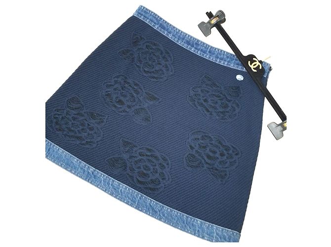 SAIA MINI DE DENIM CAMÉLIA CHANEL TAM. 38 USADA