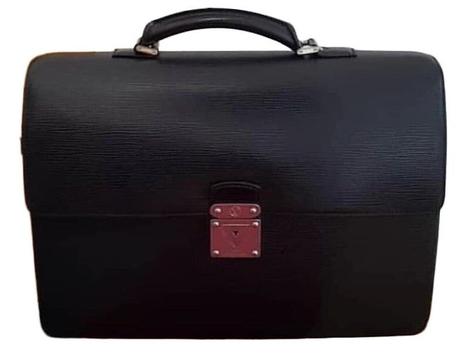 Louis Vuitton Men Epi Leather Messenger Bag Pre-Owned