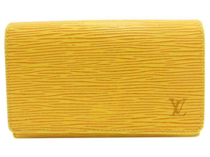 Billetera bi-fold de cuero Epi Louis Vuitton Amarillo