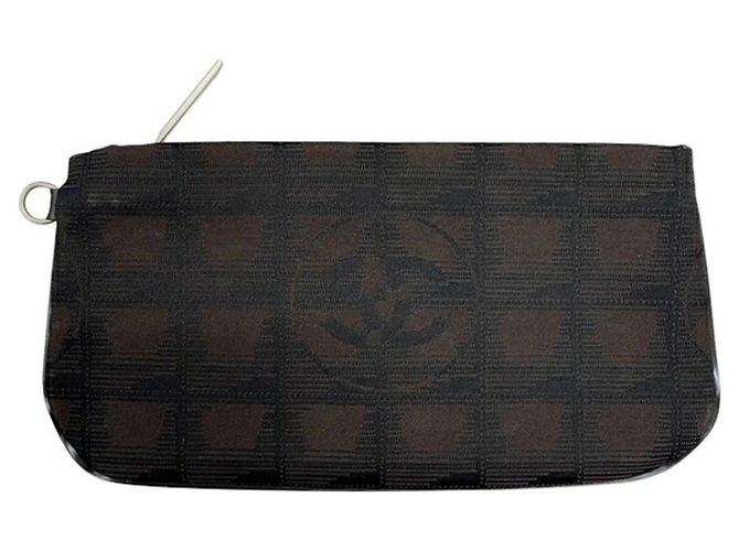 Pochete da nova linha de viagem Chanel