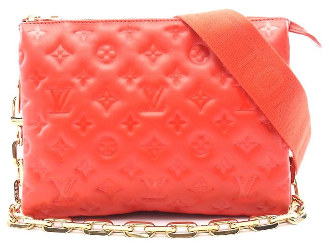 Louis Vuitton Monogram Prägung Leder Coussin PM Tasche Rot