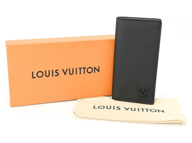 Louis Vuitton Aerogram Portefeuille Brazza Bi-fold Wallet Black