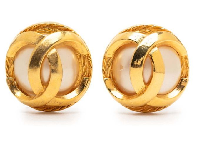 Pendientes redondos de perlas vintage Chanel Coco Mark Dorado