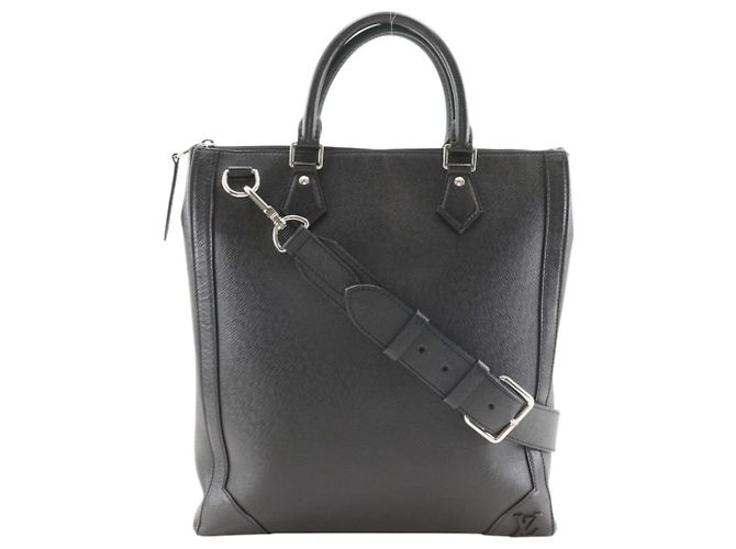 Borsa a mano verticale Taiga Louis Vuitton Nero